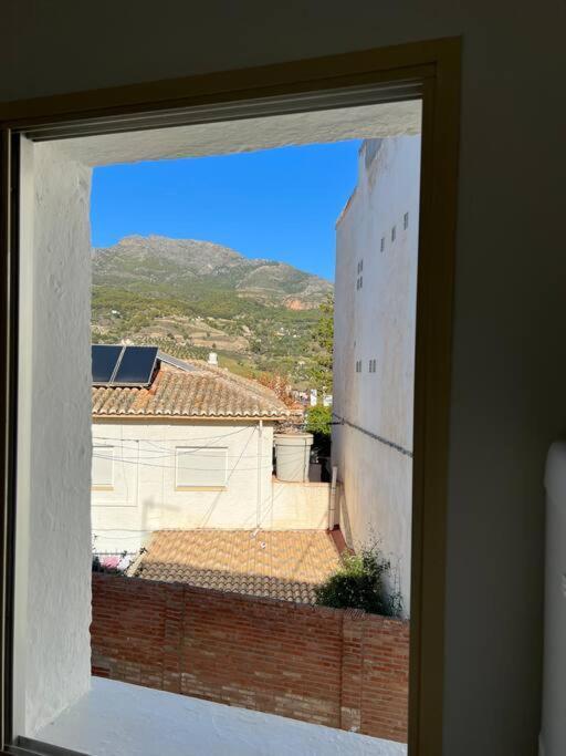 Apartamento Acogedor En Alozaina Exteriör bild